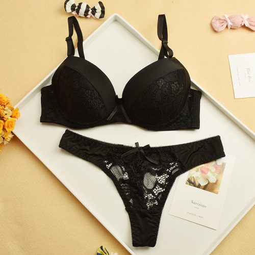 Cute Push-Up Breathable Lace Women's Underwear Set - Image 4