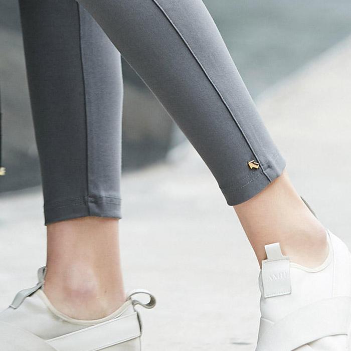 Women's Solid Skinny Leggings - Image 2